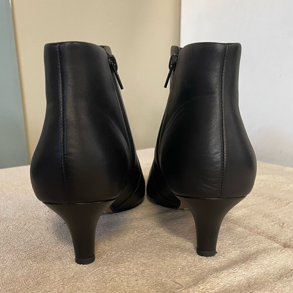 Clarks Linvale Judith Leather ankle boots 11W - Picture 4 of 7